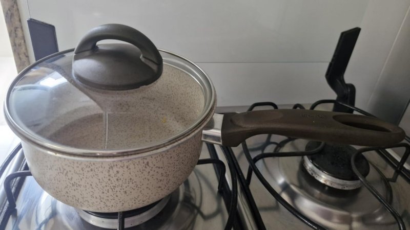 Panela Brinox com Tampa 16 X 8cm Antiaderente Revestimento Cerâmica 1,3L