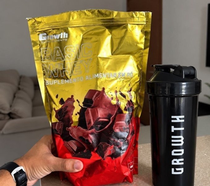 Kit Growth Whey Protein Chocolate 1kg + Coqueteleira 600ml