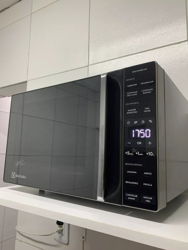 Micro-ondas ME23S 23L Efficient Com Descongelamento Assistido Cor Inox Electrolux + Frete Grátis
